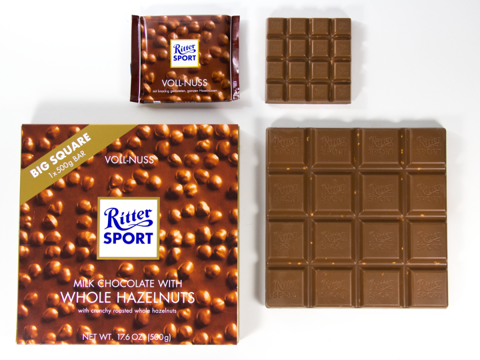 Риттер спорт большая. Шоколад Риттер спорт большая. Ritter Sport 500. Ritter Sport 250 грамм. Риттер спорт 60 какао.